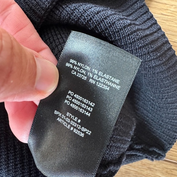 Aritzia Babaton Black Square Neck Crop Top Tapered Short Sleeve / xsmall - Picture 5 of 8